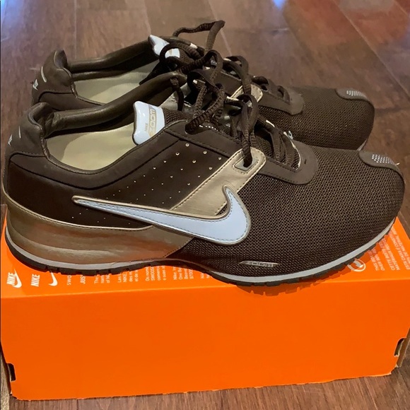 Women’s Nike Zoom size 9.5 - Picture 3 of 5